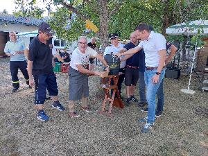 Bild: Der Fassanstich