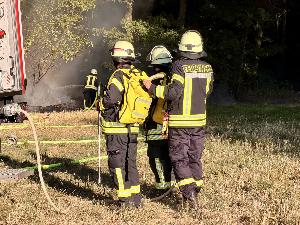 Bild: Vegetationsbrand zwischen Dirmingen und Berschweiler