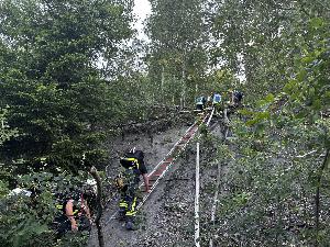 Bild: Großer Vegetationsbrand auf einer Bergehalde bei Wiebelskirchen (Foto: Andreas Kuhn - Landkreis Neunkirchen)