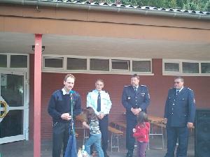 Bild: Löschbezirksführer Bernd Detzler begrüßte die Gäste