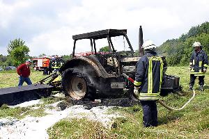 Bild: An der Zugmaschine entstand Totalschaden