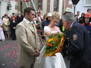 Bild: Felix Becker gratuliert Nicole und Andre