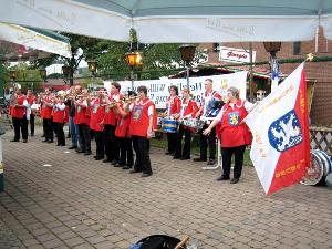Bild: Der Fanfarenzug aus Heusweiler / Dilsburg war zu Gast beim Fanfarenzug des Löschbezirks Eppelborn