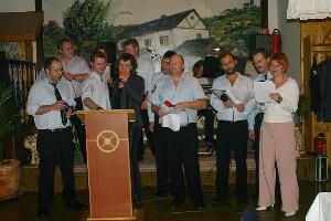 Bild: Die Quälgeischda und die Firegirls überzeugten mit musikalischen und lustigen Einlagen (Foto: Heike Blum)