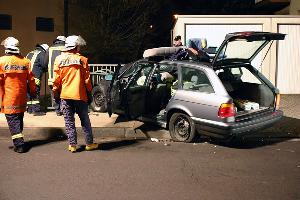 Bild: Das Fahrzeug der Unfallverursacherin wurde bei dem Unfall schwer beschädigt