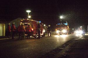 Bild: Fahrzeuge der Feuerwehr in der Hellbergstraße