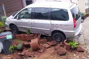 Bild: Bei den Unfall wurde glücklicherweise niemand verletzt (Foto: Anwohner)