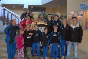 Bild: 11 Jugendfeuerwehrleute aus Eppelborn verbrachten zusammen mit ihren Betreuern drei erlebnisreiche Stunden im Erlebnisschwimmbad Calypso