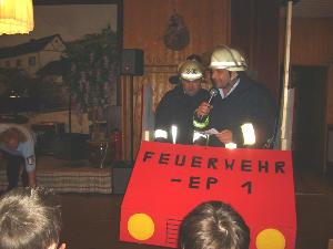 Bild: Wo geht es hier zur Einsatzstelle......sangen diese Feuerwehrleute und brachten den Saal mit Ihrer Einlage zum toben.