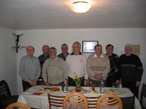 Bild: Die Kameraden der Alterswehr überbrachten ebenfalls Glückwünsche zum 70. Geburtstag von Gotthard Detzler.