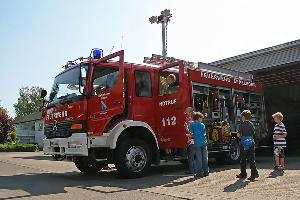 Bild: Schüler der Grundschule Eppelborn besuchten die Feuerwehr