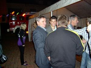 Bild: Ein Überraschungsgast am späten Abend: Sogar Ministerpräsident Peter Müller kam vorbei.