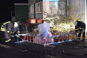 Bild: Das ausgetretene Ammoniak wurde aufgenommen und gesichert (Foto: H.C.Klein)