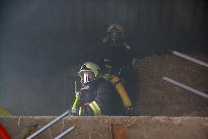 Bild: Brandbekämpfung im Innenangriff