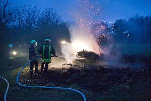 Bild: Mit einem C-Rohr konnte der Brand gelöscht werden
