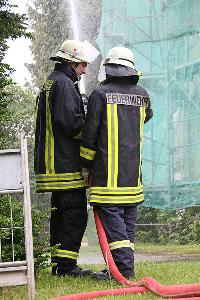 Bild: Löschangriff an der Pfarrkirche