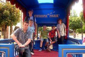 Bild: Ausflug der Jugendfeuerwehr in den Europapark