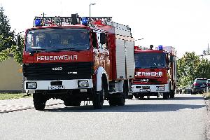 Bild: Eintreffen der ersten Einsatzkräfte aus dem Löschbezirk Wiesbach an der Jahreshauptübung im Gewerbegebiet A1