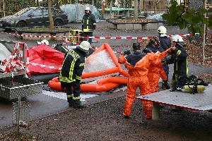 Bild: Aufbau einer Dekontaminationsstelle