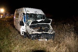 Bild: An den beiden am Unfall beteiligten Fahrzeugen entstand erheblicher Sachschaden