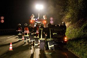 Bild: Durch einen technischen Defekt verlor ein Fahrzeug Dieselkraftstoff auf der Autobahn A1