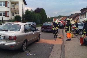Bild: Während der Aufräumarbeiten kam es zu Verkehrbehinderungen in der stark befahrenen Ortsdurchfahrt