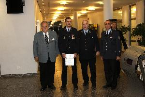 Bild: Jürgen Pulch wurde für 35 Jahre aktiven Dienst in der Feuerwehr ausgezeichnet