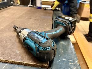 Bild: Der Löschbezirk trainierte die schnelle Türöffnung im Notfall