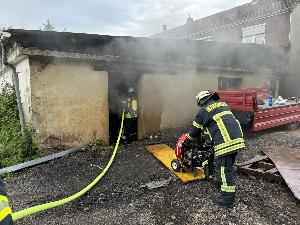 Bild: Brand einer Werkstatt in der Ortsmitte von Eppelborn