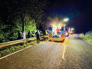 Bild: Schwerer Verkehrsunfall auf der L112 bei Wustweiler – Fahrer schwer verletzt
