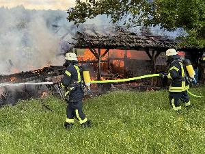 Bild: Brand einer Stallung in Dirmingen