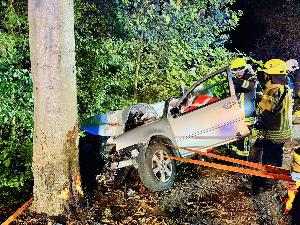 Bild: Schwerer Verkehrsunfall auf der L112 bei Wustweiler – Fahrer schwer verletzt