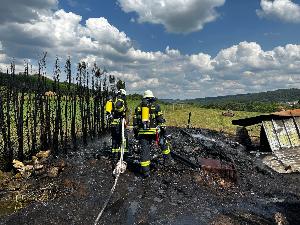 Bild: Brand eines Gartenhauses auf dem Galgenberg (Foto: Andreas Kuhn - Landkreis Neunkirchen)