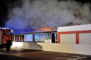Bild: Großbrand in Neunkirchen (Foto: Fotodokumentation KFV-NK e.V. H.C.Klein)