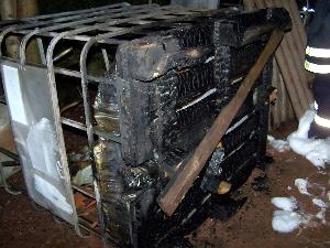 Bild: Brand eines Holzlagers im Ortsteil Macherbach