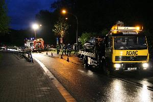 Bild: Beide Fahrzeuge waren nach dem Unfall nicht mehr fahrbereit