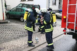 Bild: Anlegen der Atemschutzgeräte