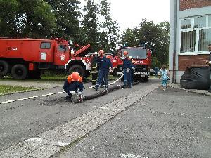 Bild: Jugendwehr zeigt vollen Einsatz