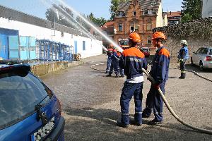 Bild: Abschlussübung der Jugendfeuerwehr in Dirmingen