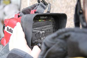 Bild: Kontrolle der Kellerräume mit der Wärmebildkamera