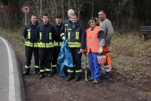 Bild: Die Helfer und Helferinnen der Feuerwehr und des Fördervereins