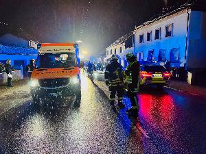 Bild: Auslaufende Betriebsstoffe nach Verkehrsunfall in der Dirminger Straße