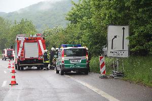 Bild: Erste Meldungen, dass Fahrzeug würde brennen, bestätigten sich glücklicherweise nicht