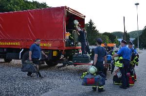 Bild: Packen der Fahrzeuge (Foto: Thomas Keller)