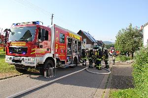 Bild: Die Feuerwehr war mit rund 50 Einsatzkräften vor Ort