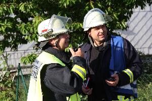 Bild: Die Einsatzleitung hatte Löschbezirksführer Wolfgang Braun aus Bubach-Calmesweiler (links)