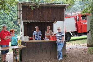 Bild: Das Unterstützungsteam des LB Macherbach steht bereit zur Verpflegung der Einsatzkräfte