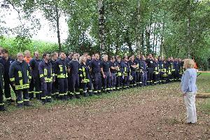 Bild: Bürgermeisterin Birgit Müller-Closset bei der Ansprache nach der Übung