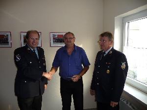 Bild: Abordnung der Aktiven gratulieren