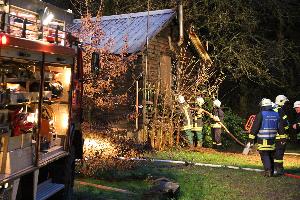 Bild: Nachlöscharbeiten